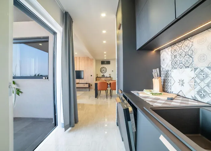 Luxury Karigo 2