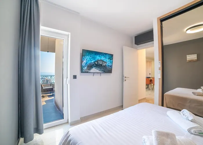 Luxury Karigo 2 *