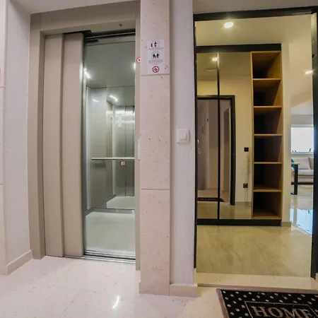 Luxury Karigo 2 Apartamento *