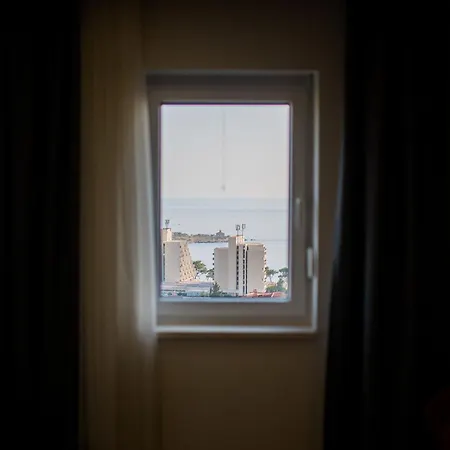 Apartamento Luxury Karigo 2 *